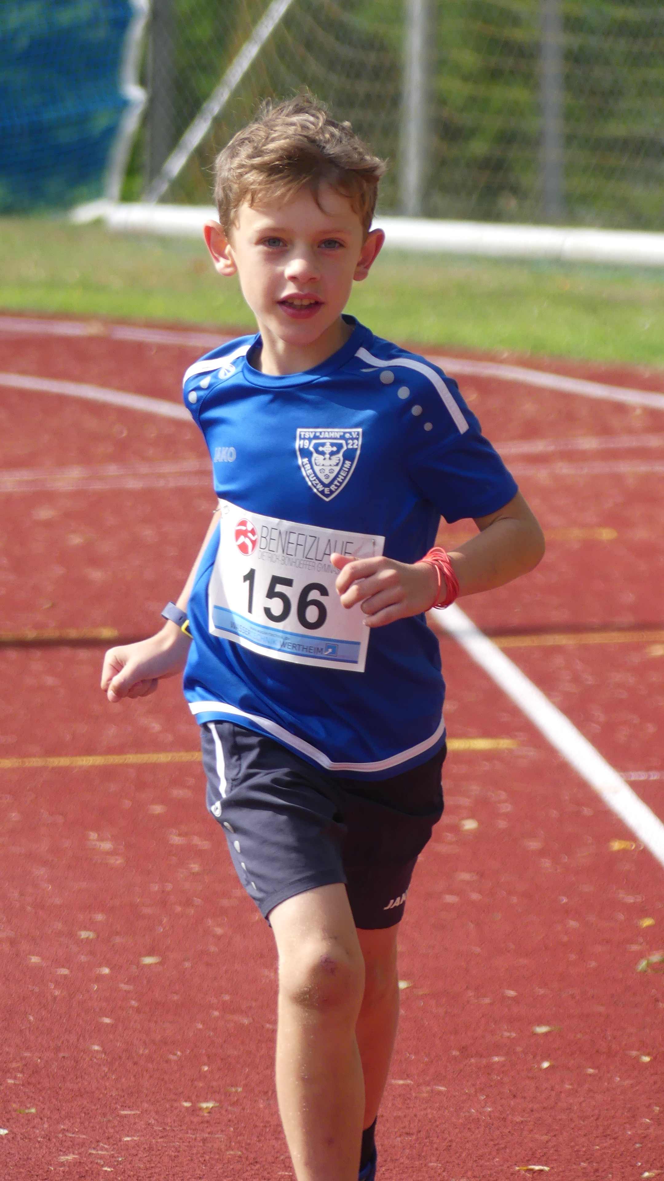 Bild vom 14. Benefizlauf im Jahr 2024. Dies ist das 158. Bild.